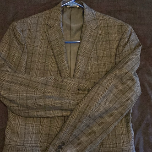 Suit - Picture 2 of 3